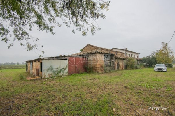 casa indipendente in vendita a Cesena in zona San Cristoforo