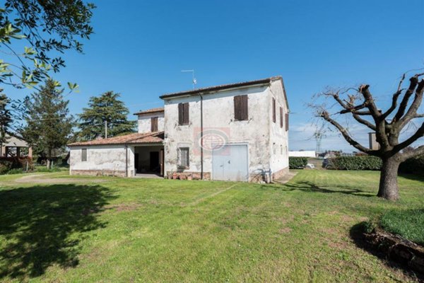 casa indipendente in vendita a Cesena in zona San Giorgio