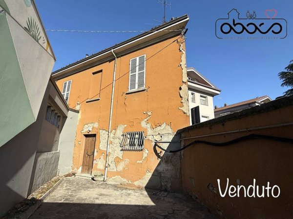 casa indipendente in vendita a Cesena in zona Centro Storico