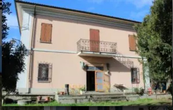 casa indipendente in vendita a Cesena in zona Lizzano