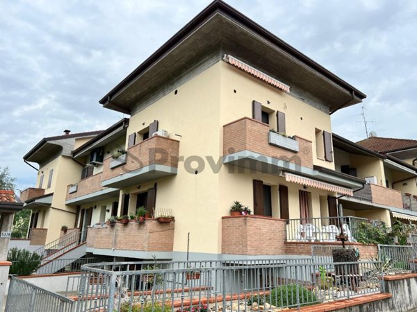casa indipendente in vendita a Cesena in zona Borello