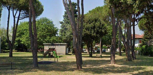 casa indipendente in vendita a Cesena in zona Ponte Pietra