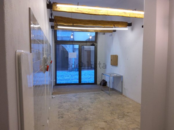 negozio in vendita a Cesena in zona Centro Storico