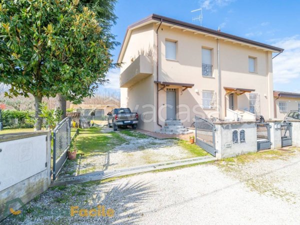 casa indipendente in vendita a Cesena in zona Marcorano