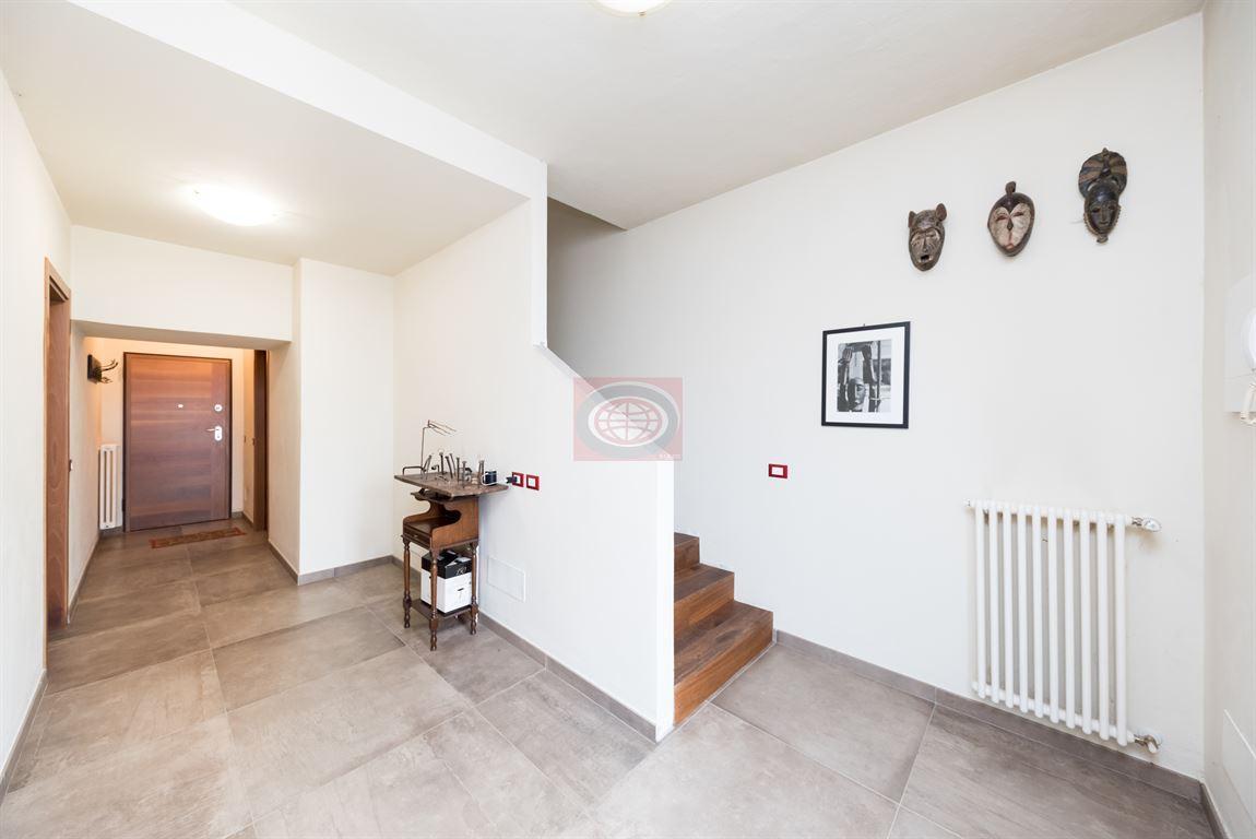 casa indipendente in vendita a Cesena in zona Ponte Pietra