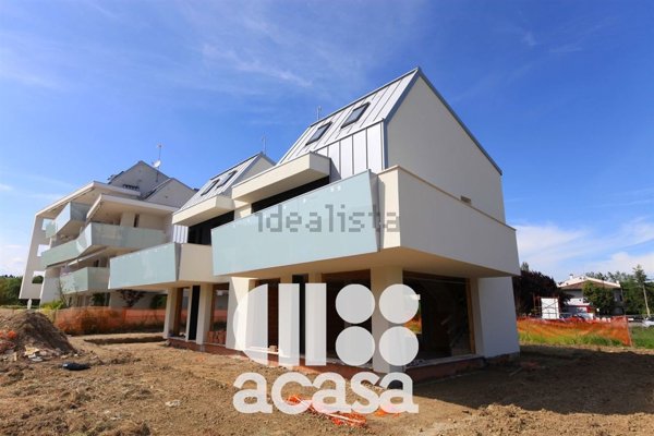 casa indipendente in vendita a Cesena in zona Fiorenzuola