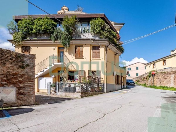 appartamento in vendita a Cesena in zona Centro Storico