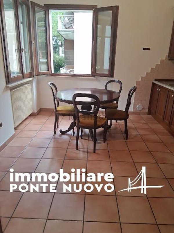 casa indipendente in vendita a Cesena
