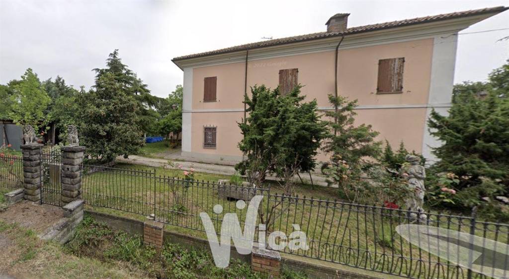 casa indipendente in vendita a Cesena in zona Settecrociari
