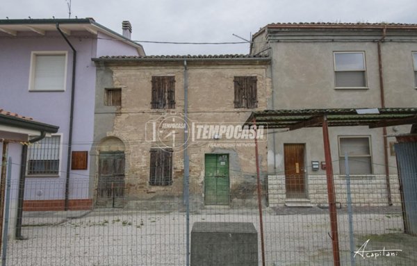 casa indipendente in vendita a Cesena