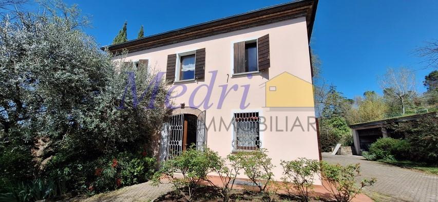 casa indipendente in vendita a Cesena