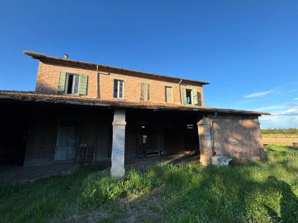 casale in vendita a Cesena