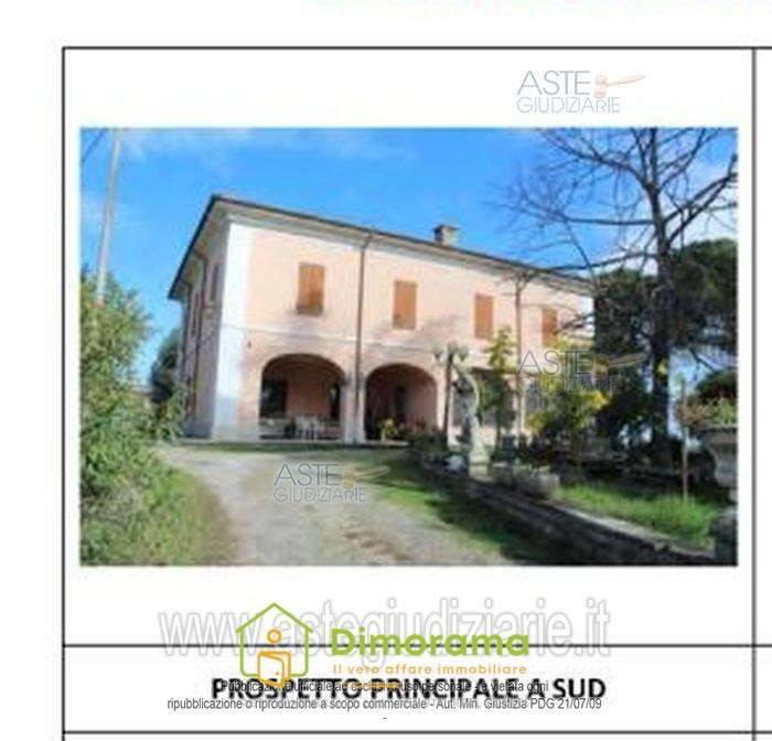 casa indipendente in vendita a Cesena in zona Settecrociari