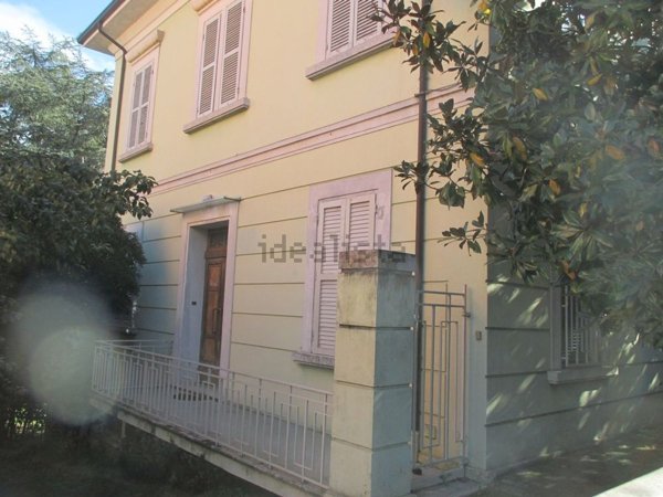 casa indipendente in vendita a Cesena