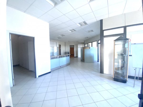 ufficio in vendita a Cesena in zona Pievesestina