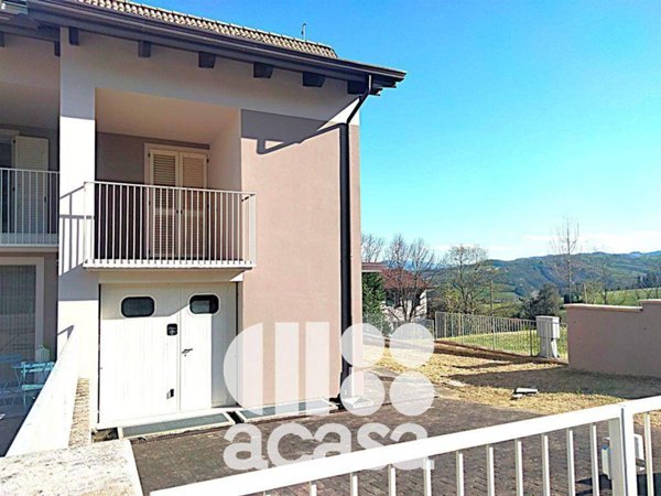 casa indipendente in vendita a Cesena in zona Borello
