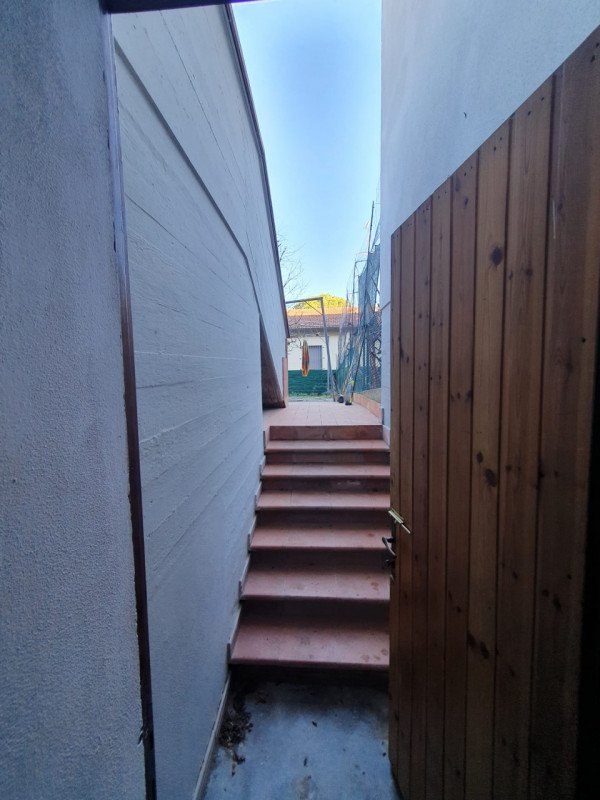 casa indipendente in vendita a Cesena