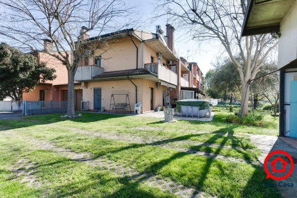 casa indipendente in vendita a Cesena in zona Pievesestina
