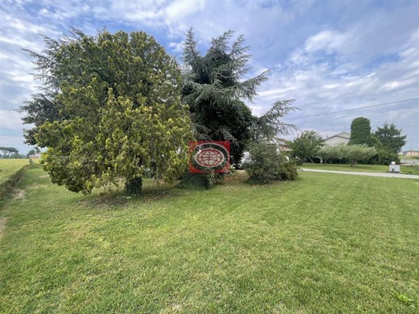 casa indipendente in vendita a Cesena in zona San Giorgio