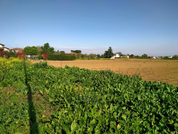 casa indipendente in vendita a Cesena in zona Villa Chiaviche