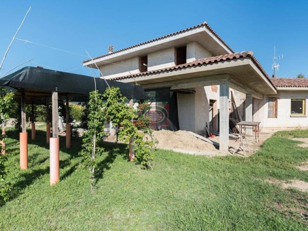 casa indipendente in vendita a Cesena in zona Bagnile