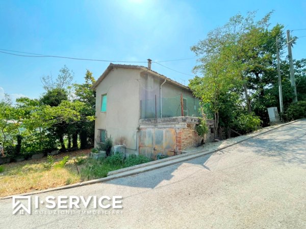 casa indipendente in vendita a Cesena in zona Borello
