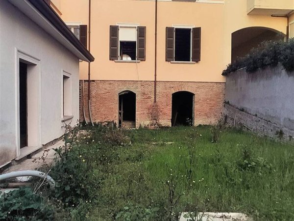 casa indipendente in vendita a Cesena in zona Vigne