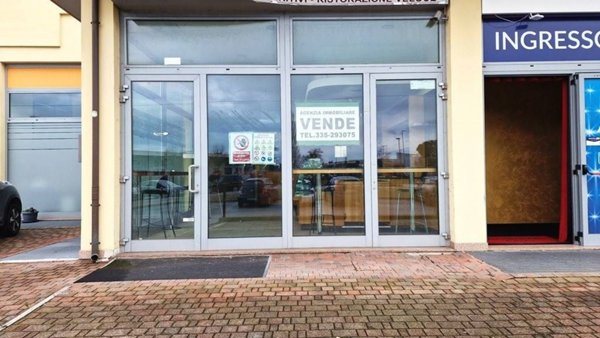 negozio in vendita a Cesena