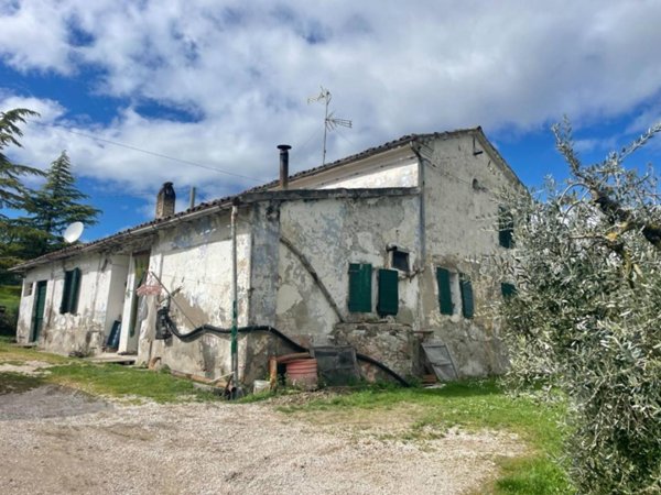 casa indipendente in vendita a Cesena in zona Calisese