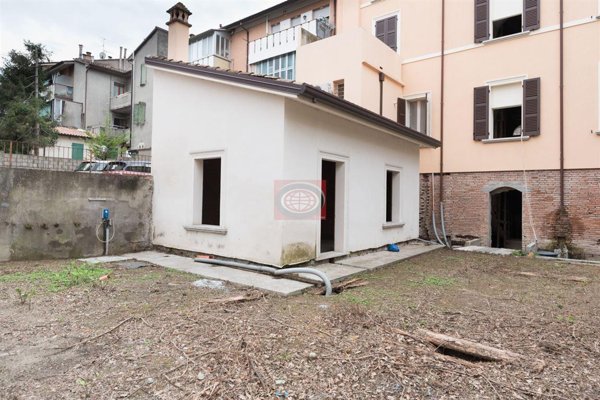 intera palazzina in vendita a Cesena in zona Centro Storico