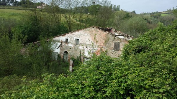 casa indipendente in vendita a Cesena in zona San Vittore