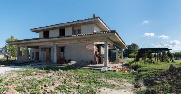 casa indipendente in vendita a Cesena