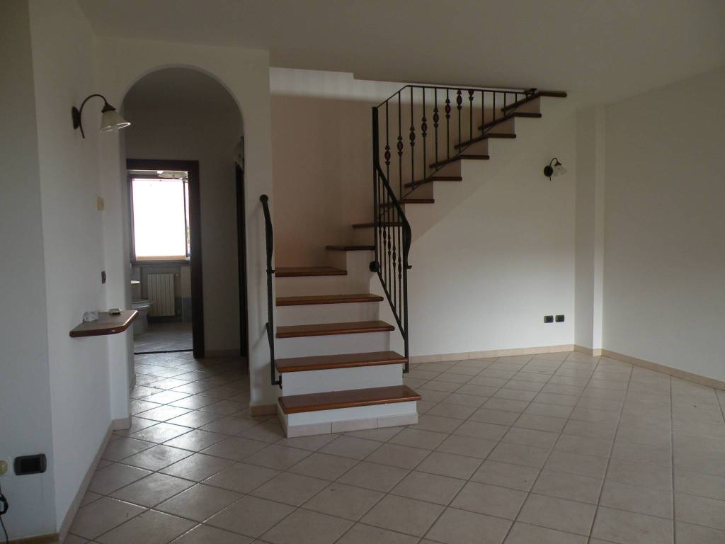 casa indipendente in vendita a Cesena