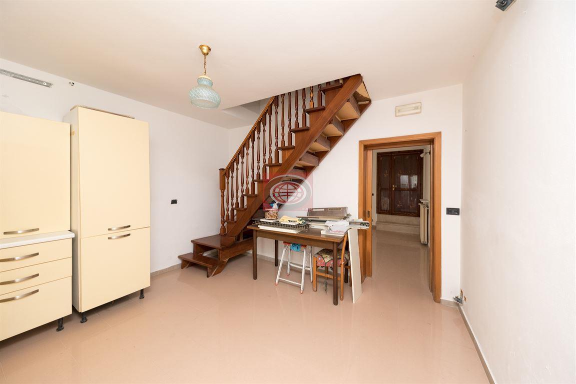 casa indipendente in vendita a Cesena