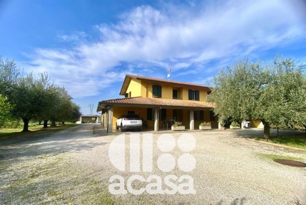 casa indipendente in vendita a Cesena in zona Centro Storico