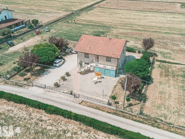 casa indipendente in vendita a Cesena in zona Pievesestina