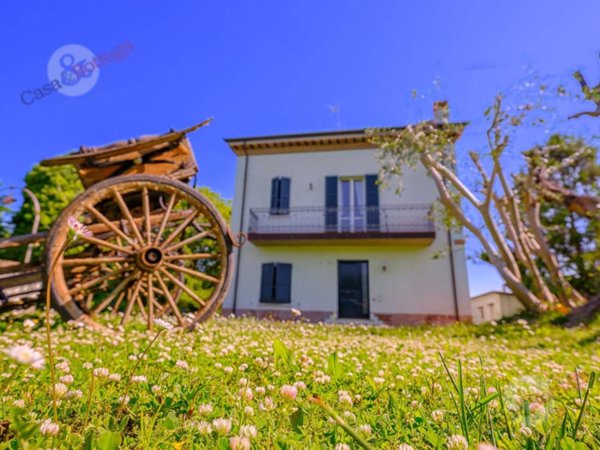 casa indipendente in vendita a Cesena in zona Centro Storico
