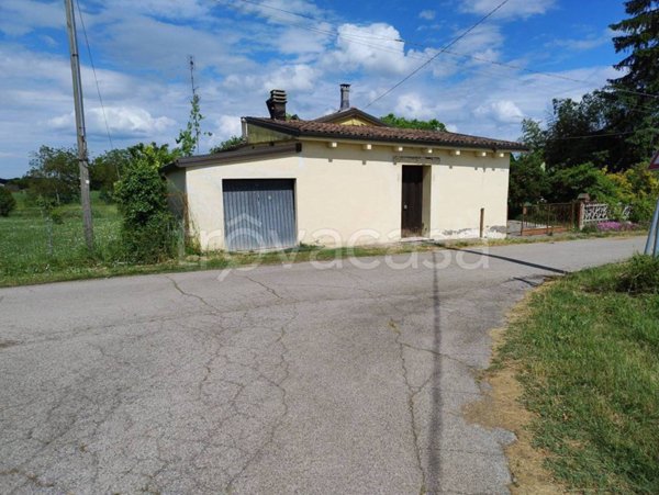 casa indipendente in vendita a Cesena in zona Sant'Andrea in Bagnolo