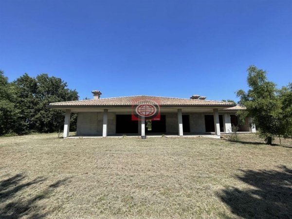 casa indipendente in vendita a Cesena