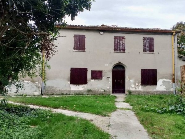 casa indipendente in vendita a Cesena