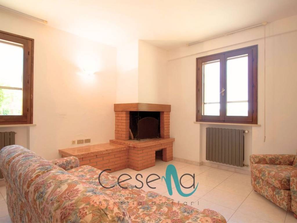casa indipendente in vendita a Cesena in zona San Tomaso