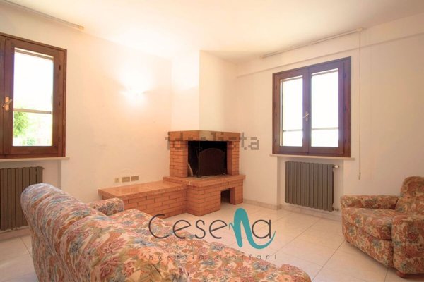 casa indipendente in vendita a Cesena in zona San Tomaso