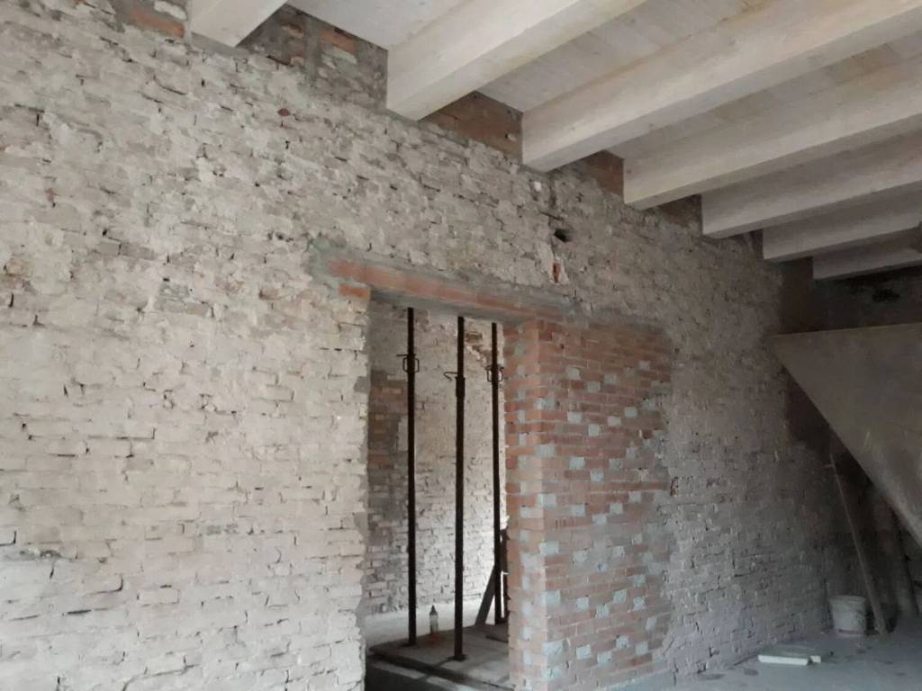 casa indipendente in vendita a Cesena
