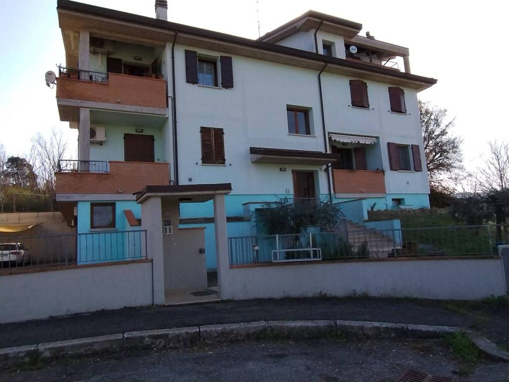 appartamento in vendita a Cesena in zona Oltresavio