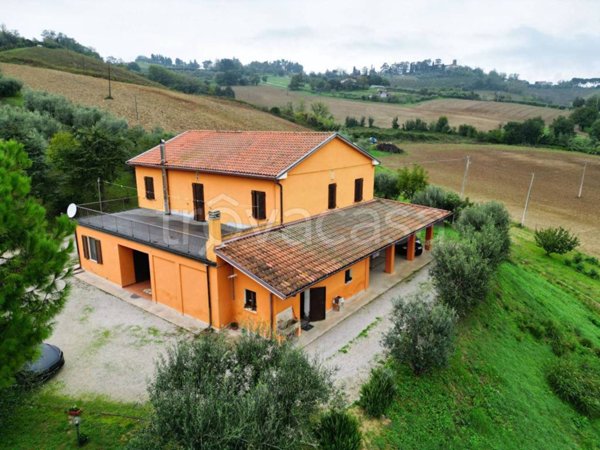 casa indipendente in vendita a Cesena in zona San Tomaso