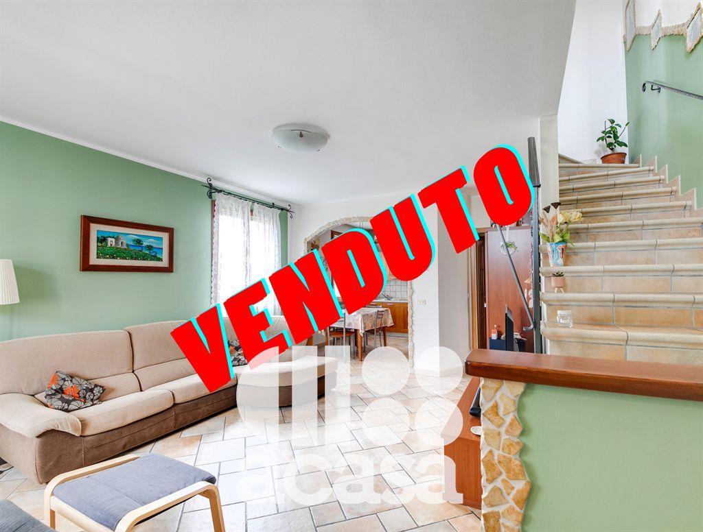 casa indipendente in vendita a Cesena in zona Ruffio