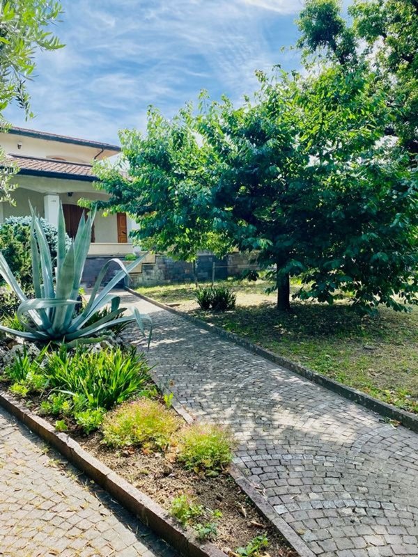 casa indipendente in vendita a Cesena in zona Borgo Paglia