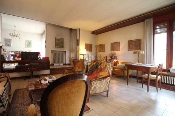 casa indipendente in vendita a Cesena in zona Centro Storico