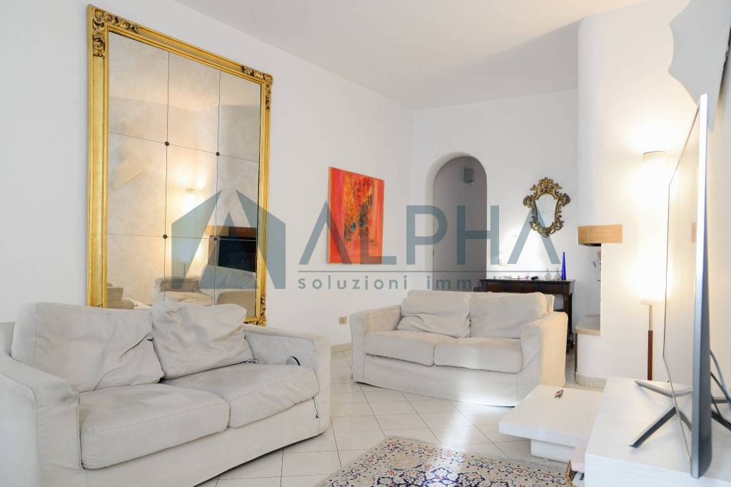 casa indipendente in vendita a Cesena in zona Centro Storico