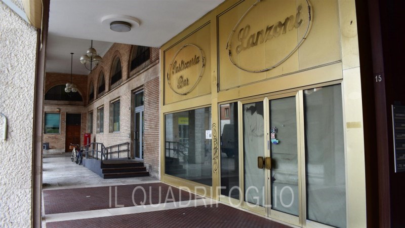 negozio in vendita a Cesena in zona Centro Storico